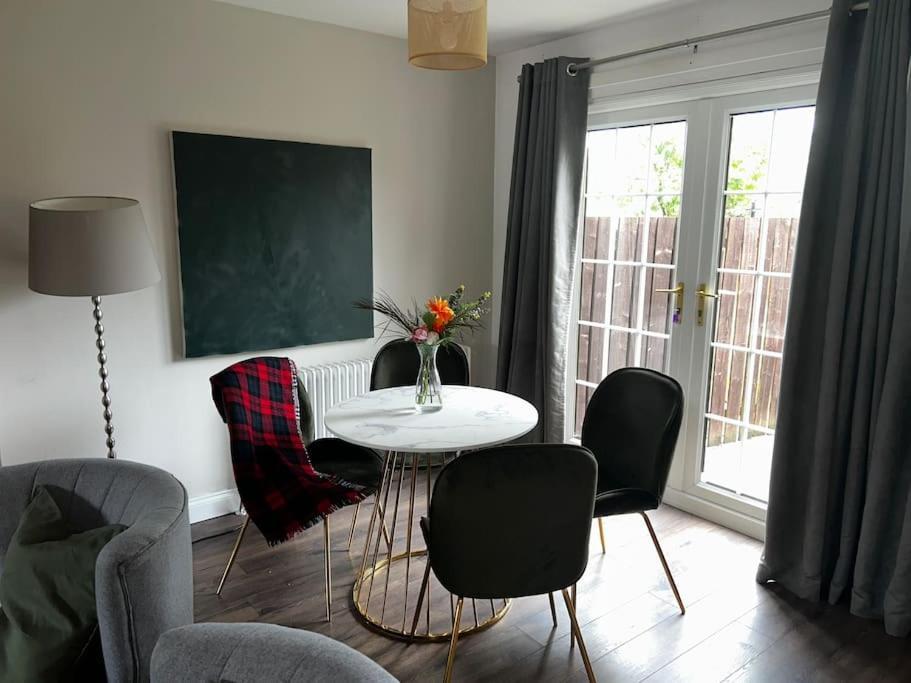 Old Kilpatrick 15 Min Drive To Airport 20 Min To Loch Lomond And City Center מראה חיצוני תמונה