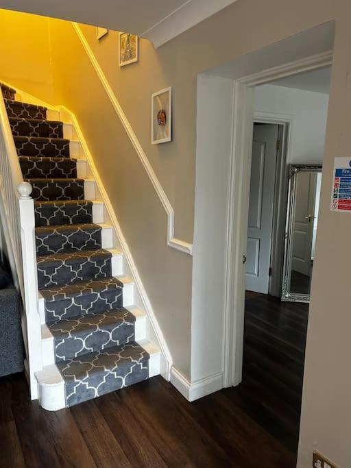 Old Kilpatrick 15 Min Drive To Airport 20 Min To Loch Lomond And City Center מראה חיצוני תמונה