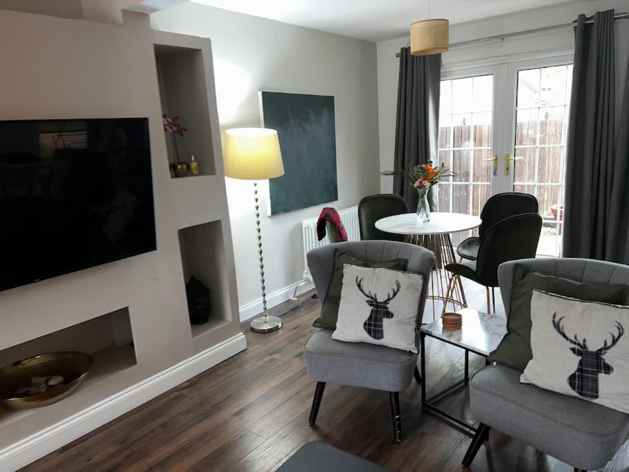 Old Kilpatrick 15 Min Drive To Airport 20 Min To Loch Lomond And City Center מראה חיצוני תמונה